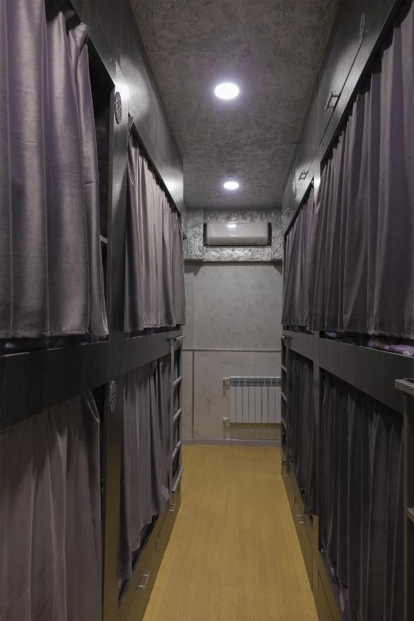 Midcity Hostel Єреван Екстер'єр фото